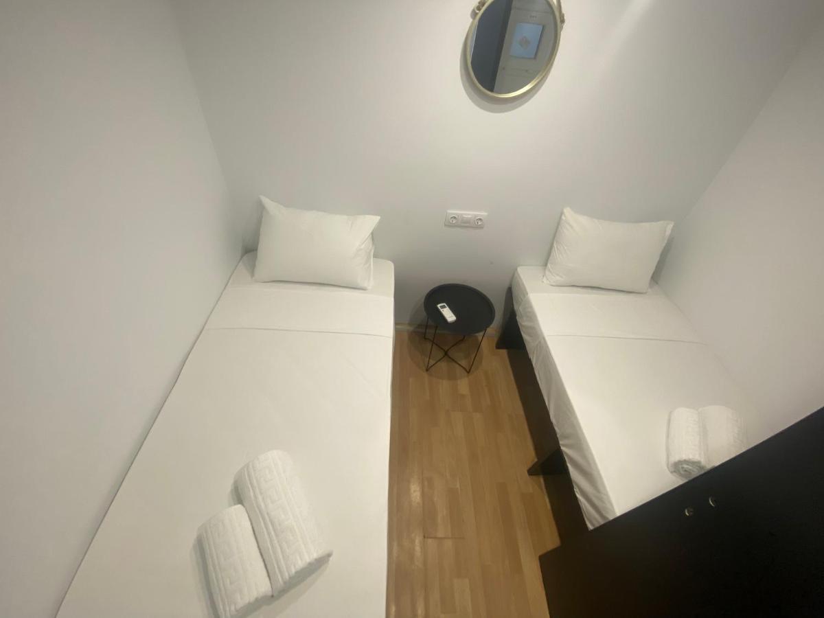 Le.Chris Central Dorms Hotel Rethymno  ภายนอก รูปภาพ