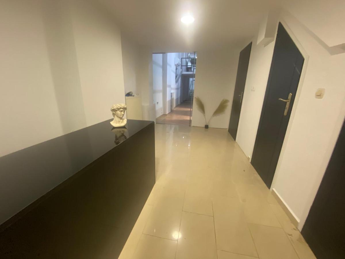 Le.Chris Central Dorms Hotel Rethymno  ภายนอก รูปภาพ