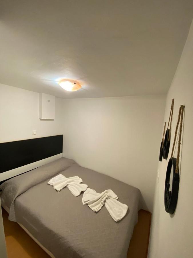 Le.Chris Central Dorms Hotel Rethymno  ภายนอก รูปภาพ